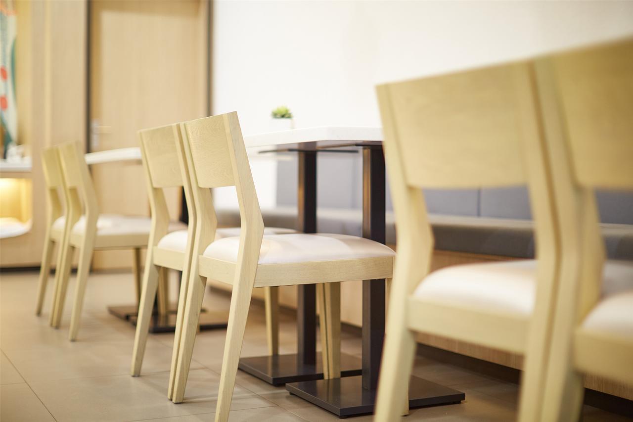 Hanting Hotel Shanghai Pudong Airport Zhuqiao エクステリア 写真